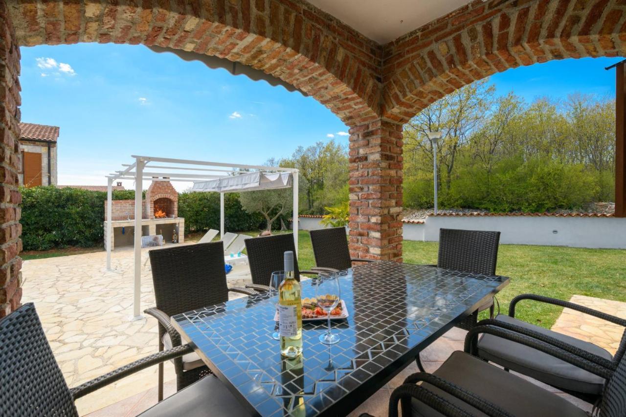 Paradis Villa Stone Queen With Heated Pool Butkovići Exterior foto